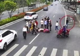 吃瓜车祸女生,探寻吃瓜女生的意外命运